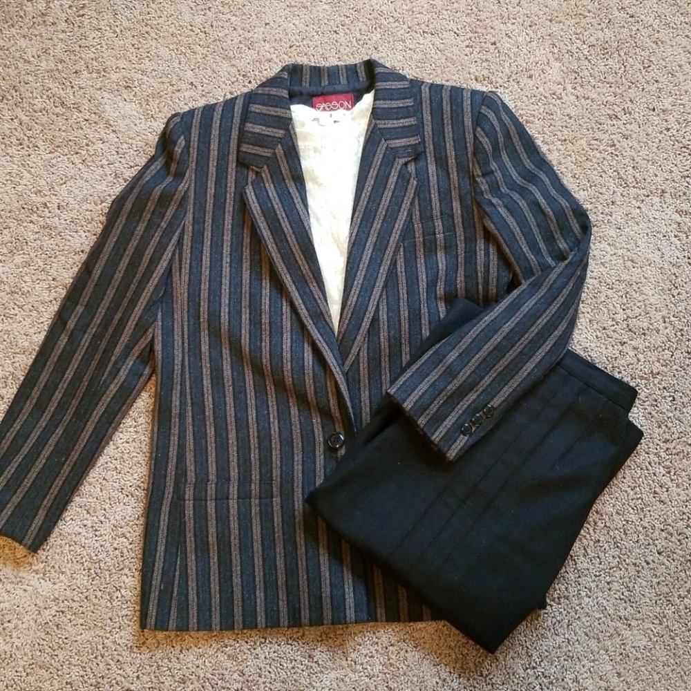 **SOLD** Classic 2 piece Wool Suit